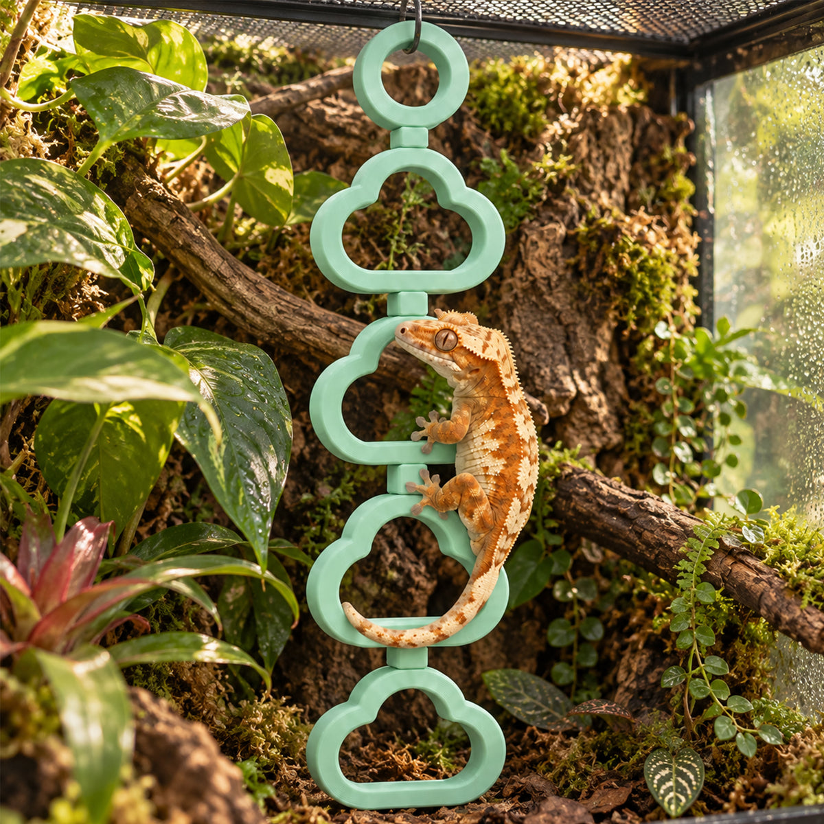Climb Clouds – Rotating Gecko Terrarium Decor